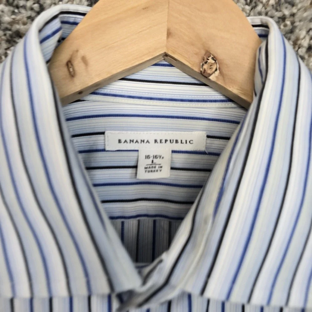 Banana Republic Dress Shirt Mens‎ 16-16.5 Large Blue Striped Button Up Cotton